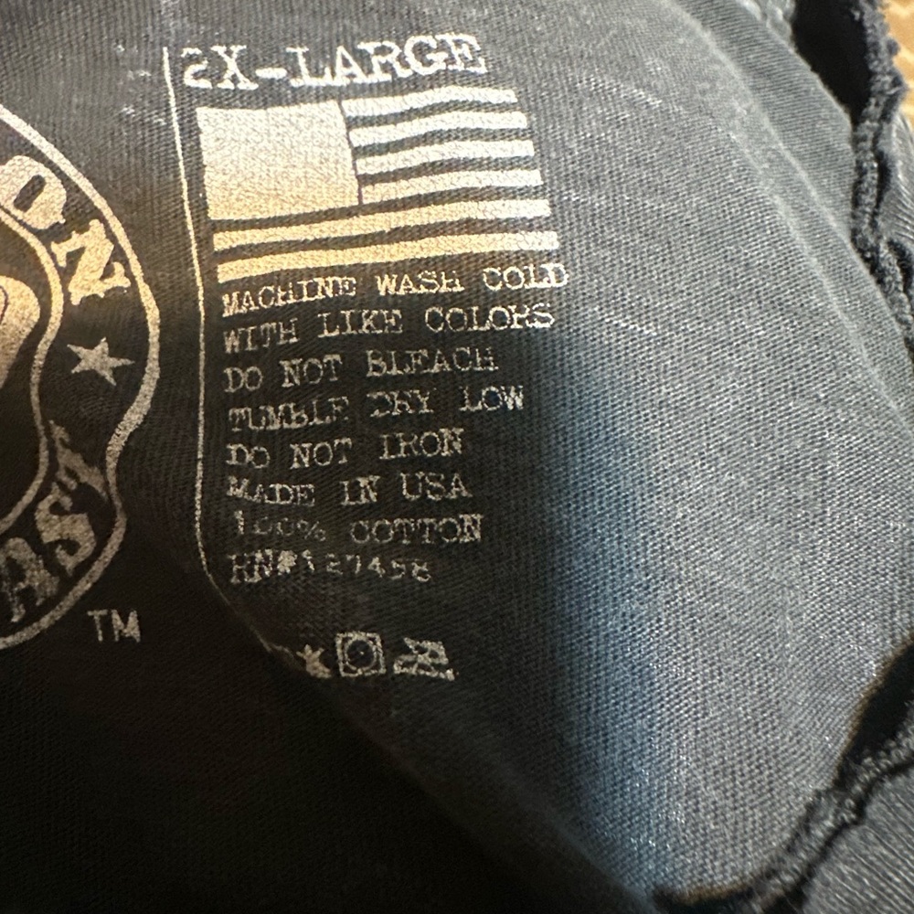 Affliction Black Short Sleeve Tee with Bold Graphic men xxl - Picture 9 of 10